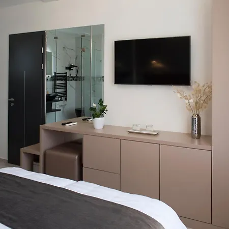 Z Boutique Smart Hotel, Szemelyzet Nelkuel 4* Залаэгерсег