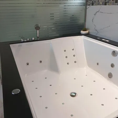 Z Boutique Smart Hotel, Szemelyzet Nelkuel Отель типа 